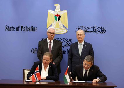 توقيع اتفاقية لدعم القطاع الصحي بـ10 ملايين دولار مقدمة من النرويج