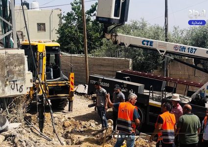 أعمال الصيانة لإصلاح الأعطال الكهربائية التي خلفها الاحتلال في جنين ومخيمها