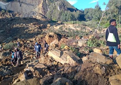 عشرات القتلى جراء حادث انزلاق تربة في أكثر من 6 بلدات في بابوا غينيا الجديدة
