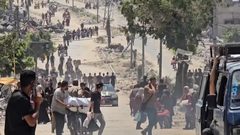قوات الاحتلال تجبر نازحين شمالي القطاع على معاودة النزوح