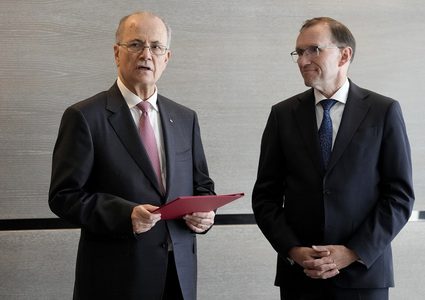 النرويج تسلم أوراق الاعتراف الدبلوماسي لرئيس الوزراء الفلسطيني