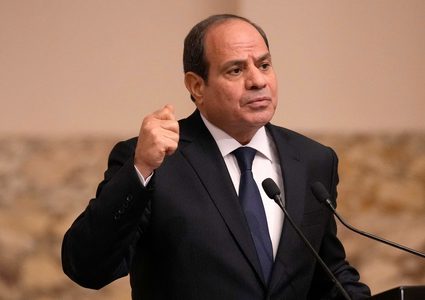 السيسي يدعو لضرورة تكثيف الجهود لاحتواء الموقف ووقف الحرب على غزة