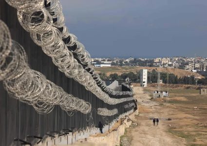 إعلام عبري: جنود مصريون أطلقوا النار على جنود إسرائيليين داخل معبر رفح