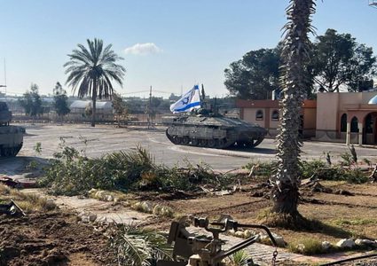 اشتباك مصري إسرائيلي عند معبر رفح .. حادثة يمكن احتوائها أم ستنذر بتصعيد قادم؟