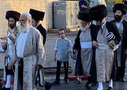 اقتصاديون إسرائيليون: وجود الدولة في خطر بسبب الحريديم