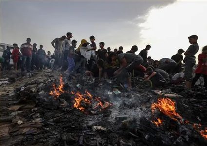 مجزرة دامية .. أكثر من 20 شهيدا في قصف خيام نازحين بمواصي رفح