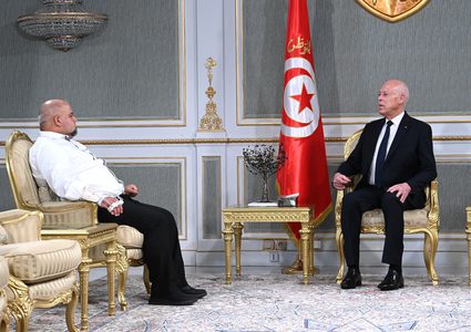 الرئيس التونسي يستقبل وائل الدحدوح: تضحيات الفلسطينيين لن تذهب سدى