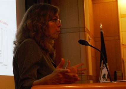 بسبب الحرب في غزة.. استقالة مسؤولة بوزارة الخارجية الأمريكية