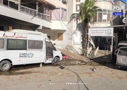 مستشفى العودة يباشر باستقبال المرضى والجرحى بعد انسحاب قوات الاحتلال من محيطه