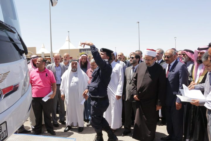 انطلاق القافلة الأولى من حجاج بيت الله الحرام