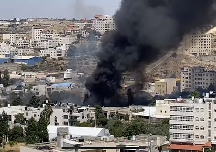 اندلاع حريق في المنطقة الصناعية بمدينة البيرة