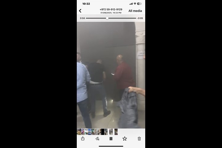 إصابات بالاختناق بحريق في قاعة أفراح بمدينة البيرة