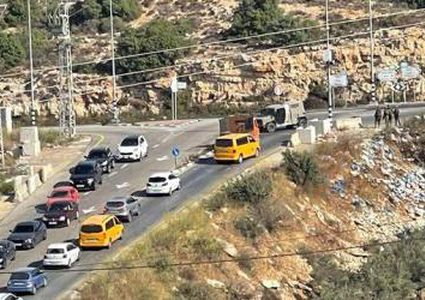 الاحتلال ينصب حاجزا عسكريا في دير دبوان شرق رام الله