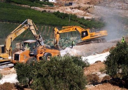 الاحتلال يجرف مشتلا غرب ضاحية شويكة شمال طولكرم