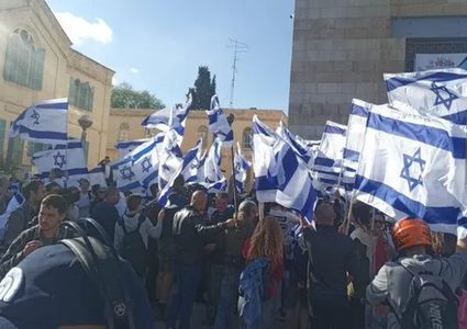 الأردن يدين مسيرة الأعلام واقتحام وزير إسرائيلي وأعضاء بالكنيست للمسجد الأقصى