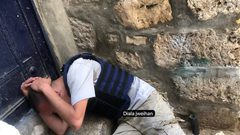 إصابة الصحفي سيف القواسمي نتيجة اعتداء المستوطنين عليه في القدس المحتلة.