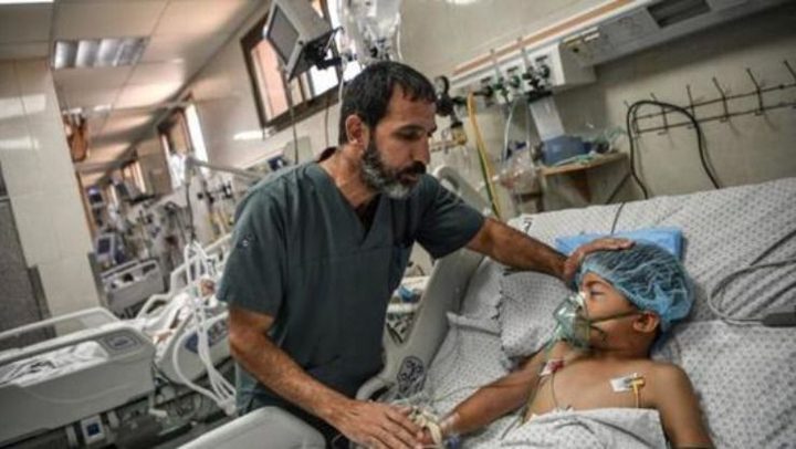 الصحة بغزة: 25 ألف مريض وجريح يحتاجون للسفر للخارج