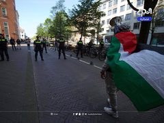 طلاب في مدينة لاهاي الهولندية يتظاهرون لمطالبة الجامعات بقطع العلاقات مع الاحتلال