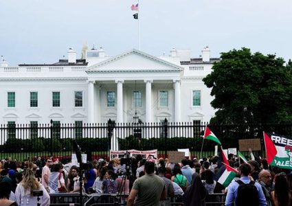 الآلاف يتظاهرون أمام البيت الأبيض تنديدا باستمرار العدوان على غزة