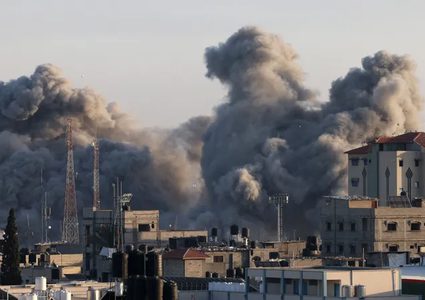 غاراتٌ إسرائيلية مكثفة تستهدف المدنيين.. وترفع من أعداد الشهداء إلى37084