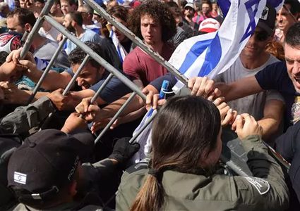 مِن شعور بالنصر بهيج لواقع كئيب..كيف تحولت مشاعر الإسرائيليين بعد عملية النصيرات