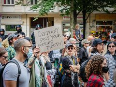 استمرار التظاهرات الداعمة لفلسطين في برلين رغم القمع من قبل الشرطة الألمانية