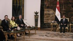 بلينكن من القاهرة يدعو الحكومات العربية للضغط على «حماس» لقبول مقترح الهدنة بغزة