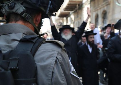 الكنيست تصادق على تمديد إعفاء الحريديم من التجنيد