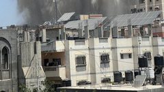 من استهداف الاحتلال لمخيم النصيرات وسط القطاع