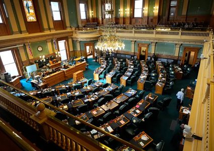 النواب الأميركي يمنع البنتاغون من تخصيص أموال لإعمار غزة