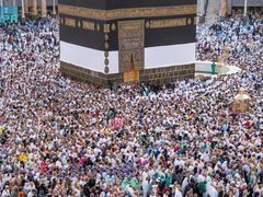 حجاج بيت الله الحرام في اليوم 7 من ذي الحجة