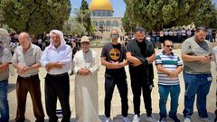 30 ألفا يؤدون صلاة الجمعة في المسجد الأقصى