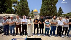 30 ألفا يؤدون صلاة الجمعة في المسجد الأقصى