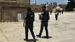 قوات الاحتلال تقتحم المسجد الأقصى المبارك تزامناً مع صلاة الجمعة