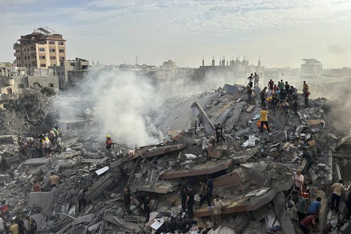 اليوم 254 من الحرب على غزة: قصف الاحتلال يتواصل في أول أيام عيد الأضحى