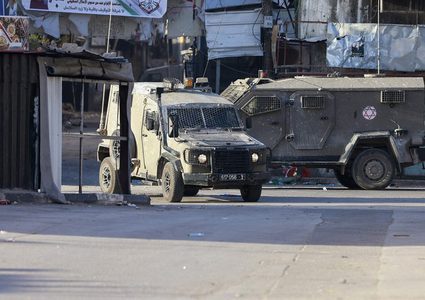 الاحتلال يقتحم مخيم بلاطة ويداهم منزلا في روجيب