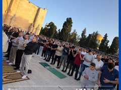 40 ألف مصل يؤدون صلاة عيد الأضحى في الأقصى رغم تضييقات الاحتلال