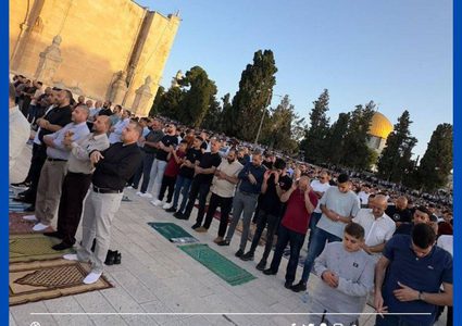 40 ألف مصل يؤدون صلاة عيد الأضحى في الأقصى رغم تضييقات الاحتلال