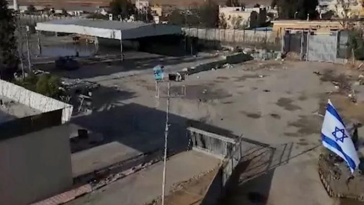 حماس: إحراق إسرائيل مبنى المغادرة في معبر رفح عمل إجرامي