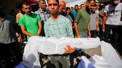 شهيدان و13 إصابة جراء غارات إسرائيلية على حي الزرقا شمال مدينة غزة