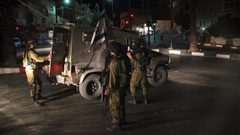 الاحتلال يقتحم قرية المغير ويحتجز 5 شبان