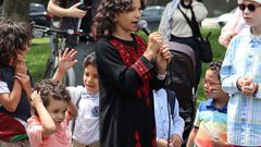 أطفال يشاركون في فعاليات بمونتريال الكندية دعماً لفلسطين