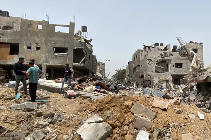 5 شهداء في قصف إسرائيلي لمبنى بلدية غزة