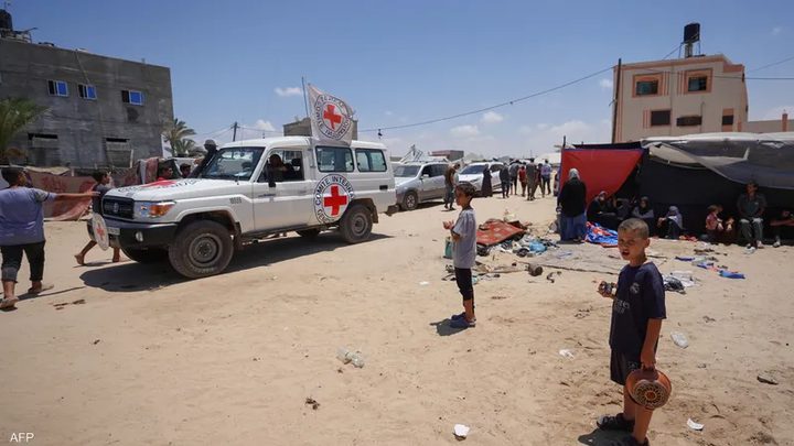 بوريل يطالب بـتحقيق مستقل ومحاسبة المسؤولين عن قصف مكتب الصليب الأحمر في غزة