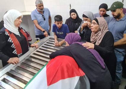 تشييع جثمان الطفل الشهيد محمد حوشية في بلدة قطنة