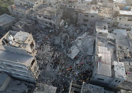 استشهاد طفلين وامرأة بقصف استهدف منزلا شرق مدينة غزة