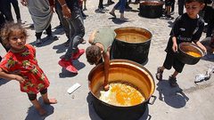 حالات تسمم جراء تناول أغذية فاسدة في قطاع غزة