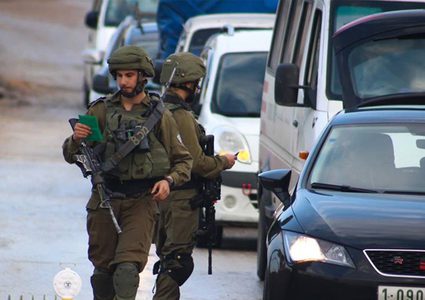 الاحتلال يغلق جميع الطرق المؤدية إلى قرى شرق القدس