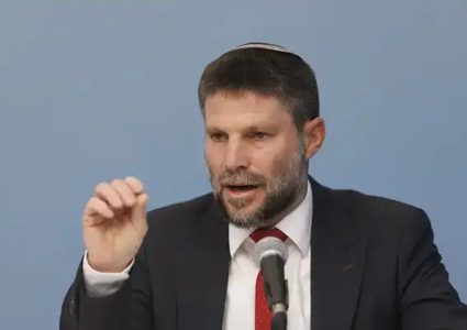 سموتريتش يهدد بضم الضفة إلى إسرائيل