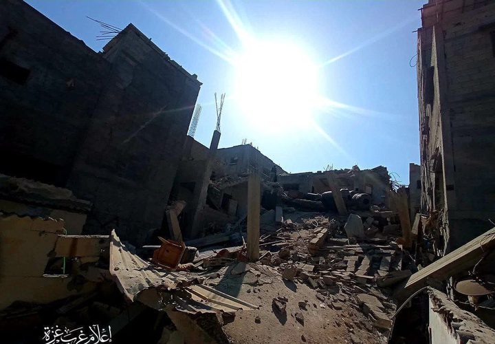 ركام منزل عائلة هنية في مخيم الشاطئ غرب غزة الذي دمره الاحتلال فوق ساكنيه